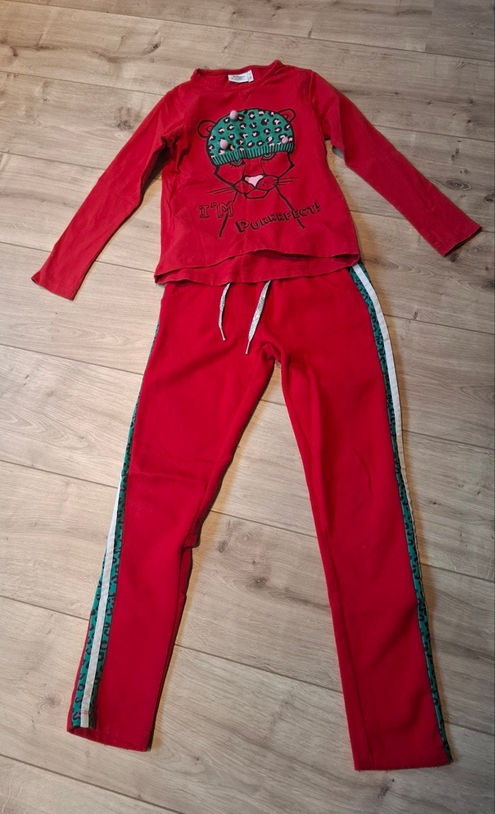 Leuk rood setje maat 140/146 van Orange Stars, Gebruikt, Meisje, Ophalen of Verzenden, Setje