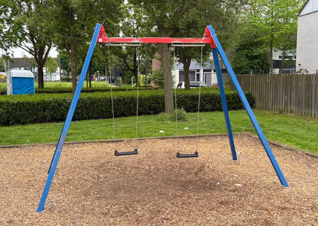 Schommel boer play., Ophalen, Zo goed als nieuw, Schommel