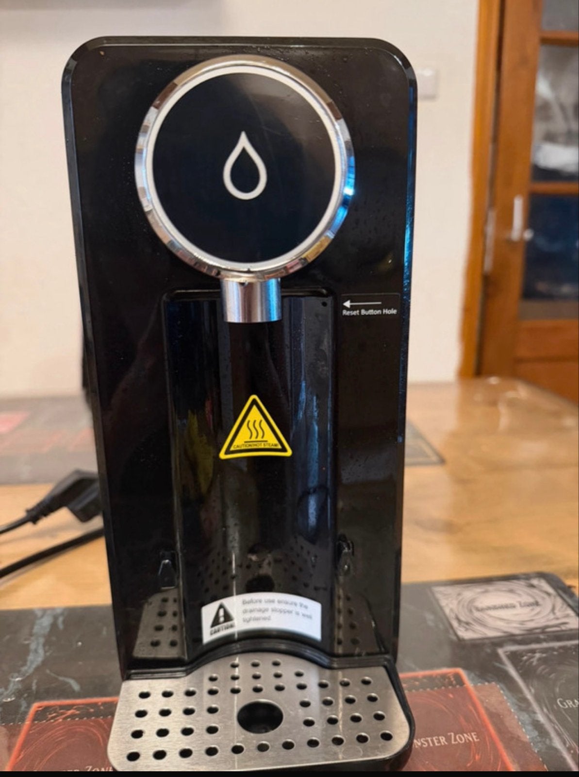 Mascot Online Instant Heetwaterdispenser - Zwart, 2 liter of meer, Ophalen of Verzenden, Zo goed als nieuw