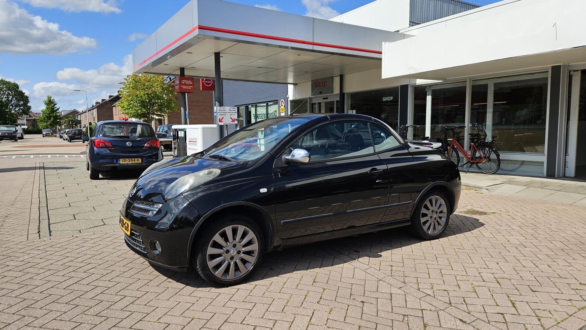 NISSAN Micra 1.6 C+C AUT Tekna, Voorwielaandrijving, Gebruikt, 4 cilinders, 4 stoelen