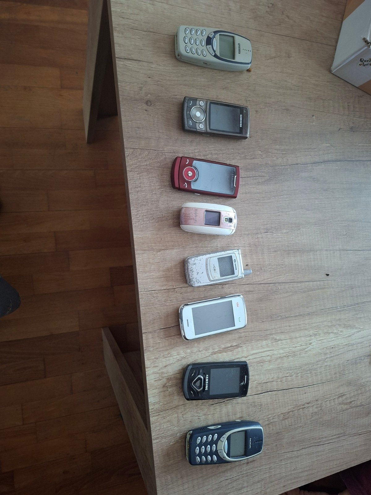 Partij van 8 vintage mobiele telefoons - Nokia, Samsung, Telecommunicatie, Ophalen, Gebruikt, Minder dan 3 megapixel, Klassiek of Candybar