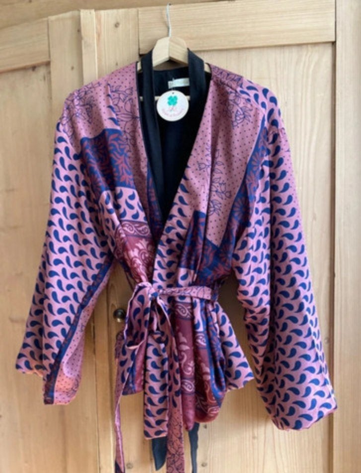 Temple of Treasure kimono, Verzenden, Zo goed als nieuw