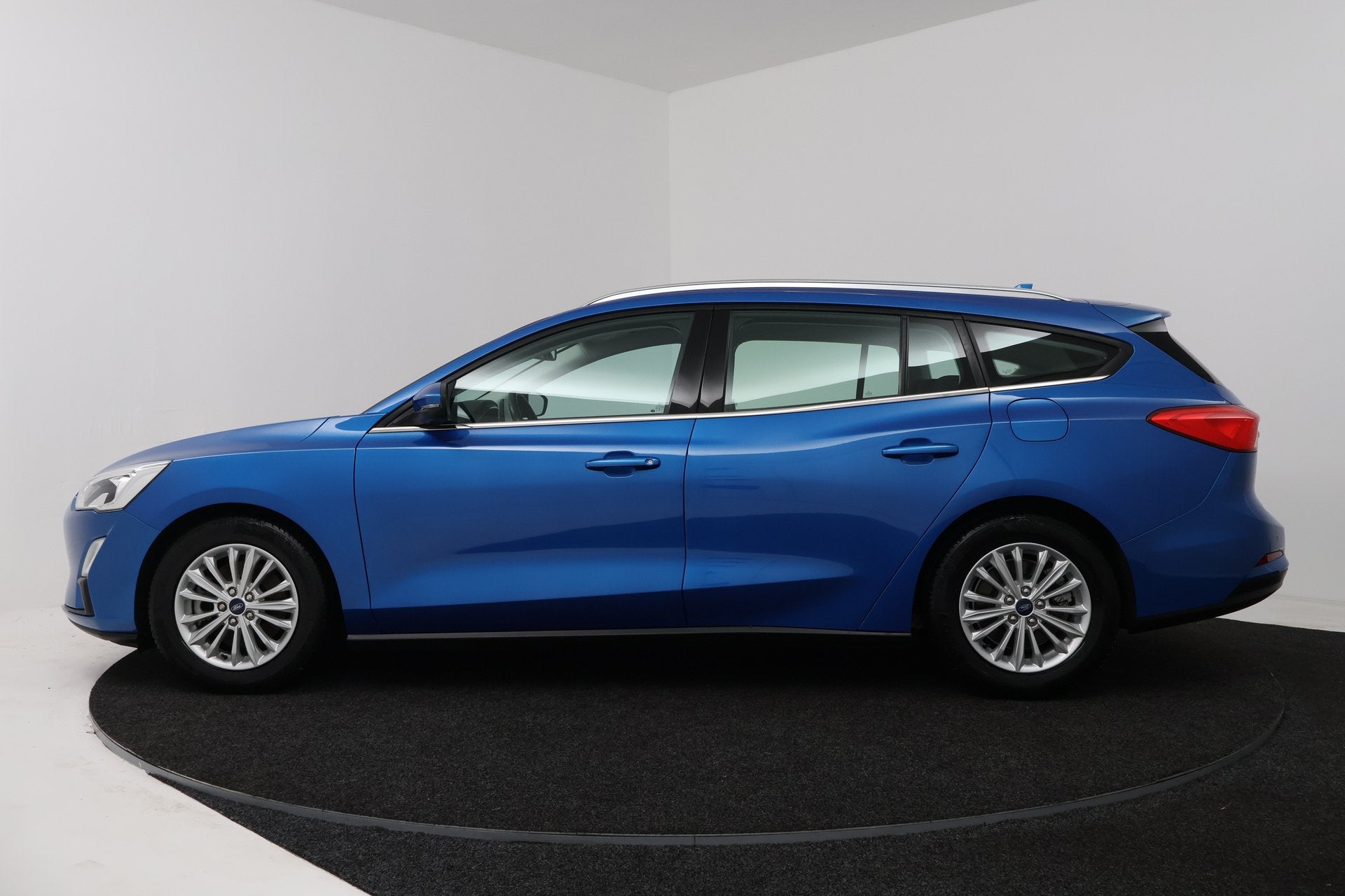 Ford FOCUS Wagon 1.5 EcoBoost Titanium Business (STOEL/STUUR, Stof, Blauw, Origineel Nederlands, Handgeschakeld