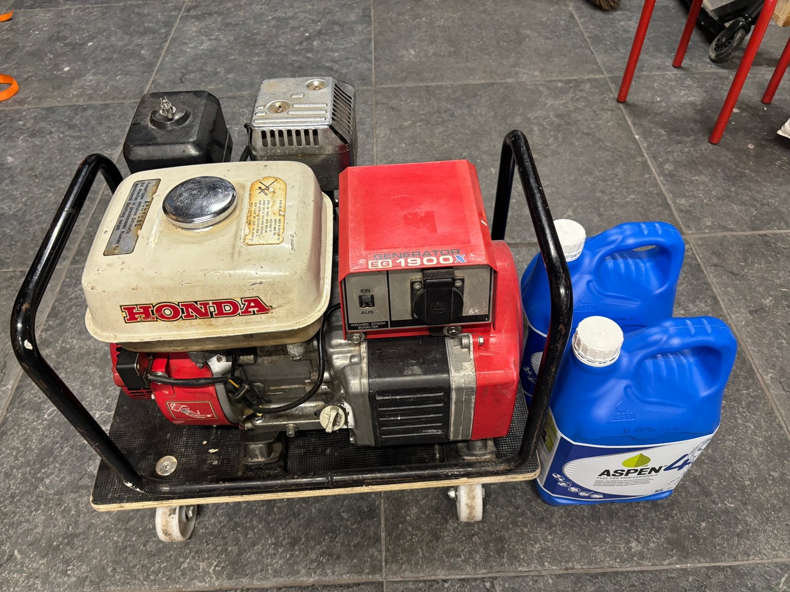Honda EG1900X aggregaat / noodstroomvoorziening, Ophalen, Gebruikt, Minder dan 5 kVA, Benzine