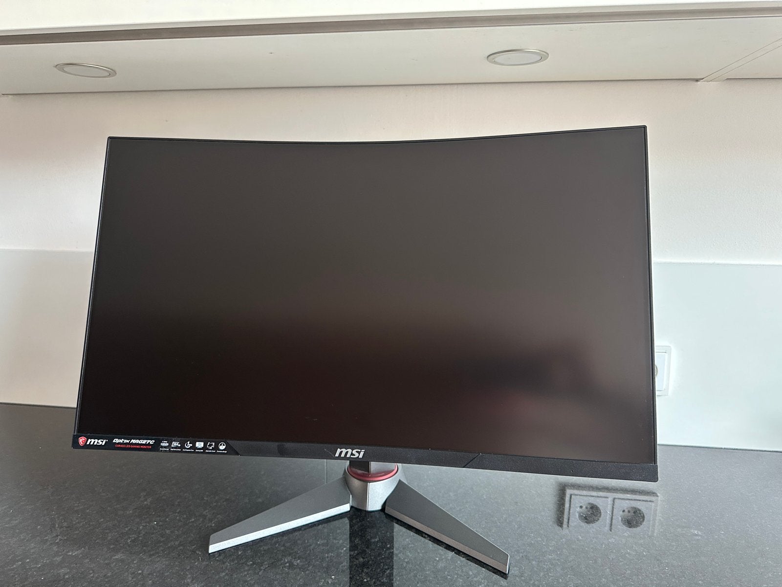 MSI Optix MAG27C Curved Gaming Monitor, Computers en Software, Monitoren, Gebruikt, 101 t/m 150 Hz, Curved, VA
