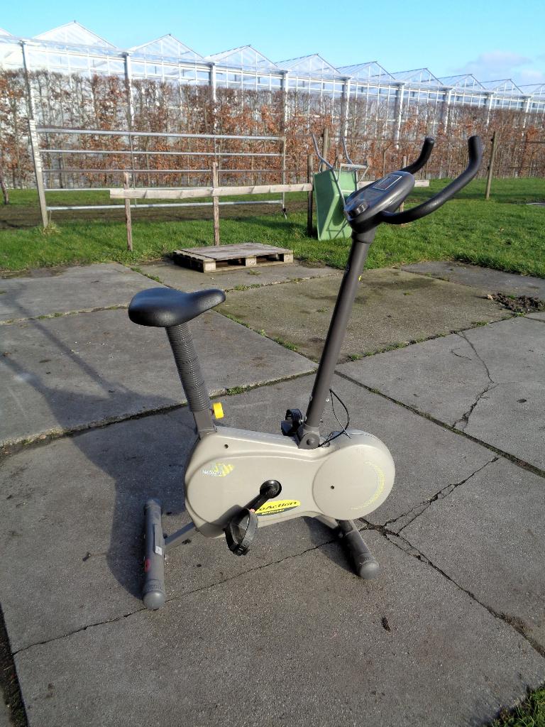 BH Fitness Pro Action Magnetic Melbourne hometrainer, Ophalen, Kunststof, Gebruikt, Benen