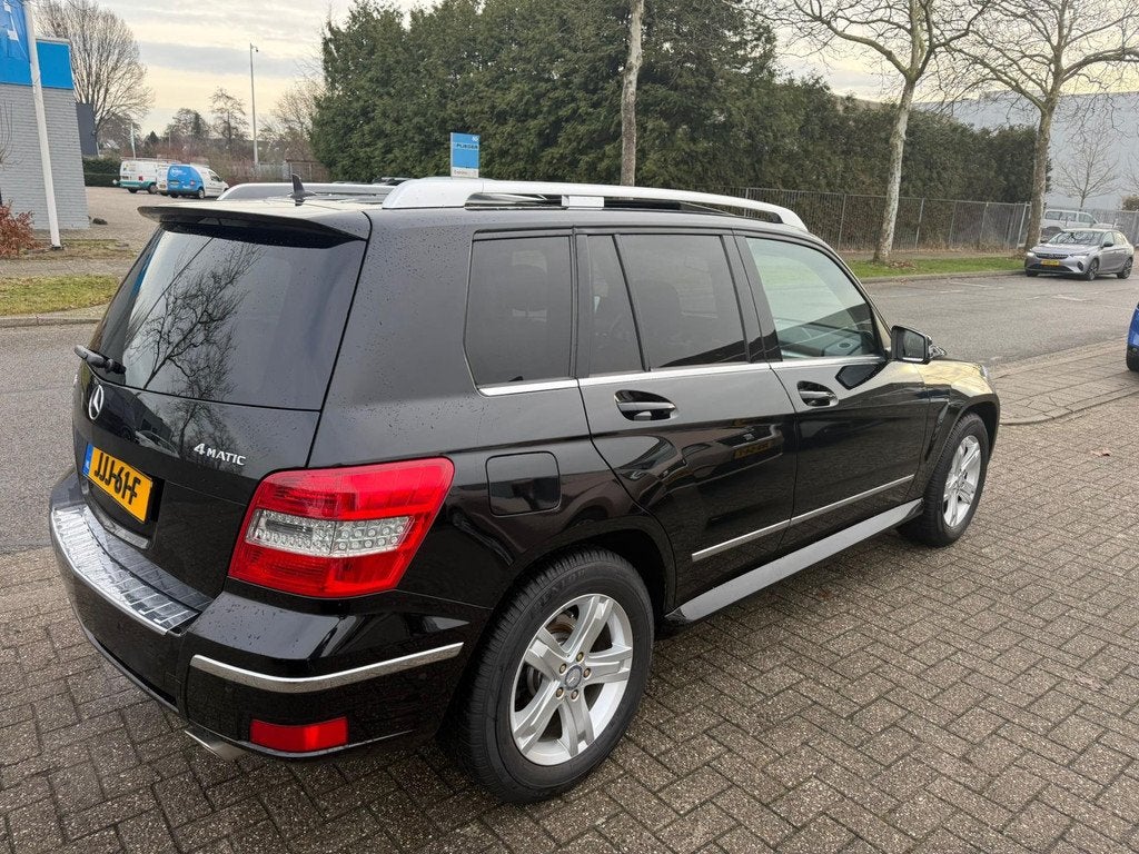 Mercedes-Benz GLK-klasse 300 4-Matic, Leder, Panodak, Navi, Auto's, Mercedes-Benz, Automaat, Gebruikt, Zwart, 2000 kg