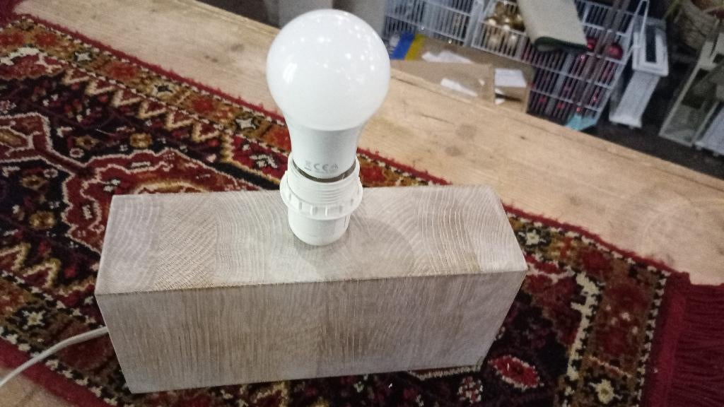 Frandsen houten tafellamp Made in Denmark, Ophalen of Verzenden, Zo goed als nieuw, Modern, Minder dan 50 cm