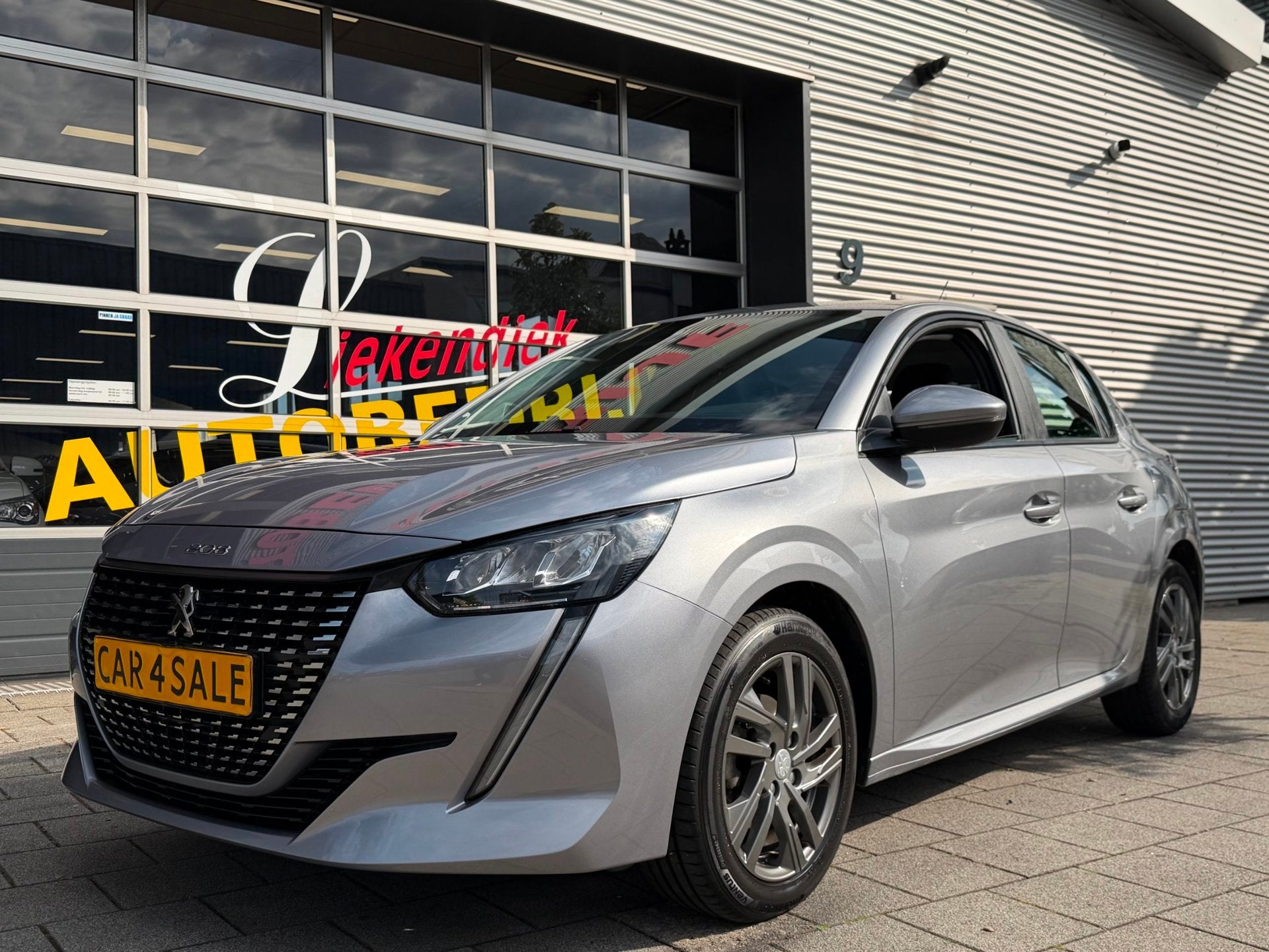 Peugeot 208 1.2 PureTech Active Pack - Navigatie / Apple Car, Voorwielaandrijving, Stof, Gebruikt, Parkeersensor