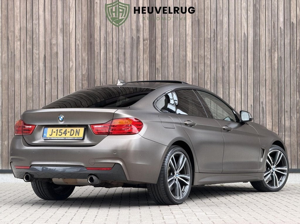 BMW 4-serie Gran Coupé 440i xDrive High Executive M-POWER K, Auto's, BMW, Bruin, Bedrijf, Vierwielaandrijving, 2998 cc