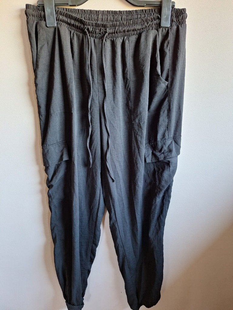 Zwarte broek van Ladies+Size, maat 42/44, Zwart, Maat 42/44 (L), Ophalen of Verzenden, Zo goed als nieuw
