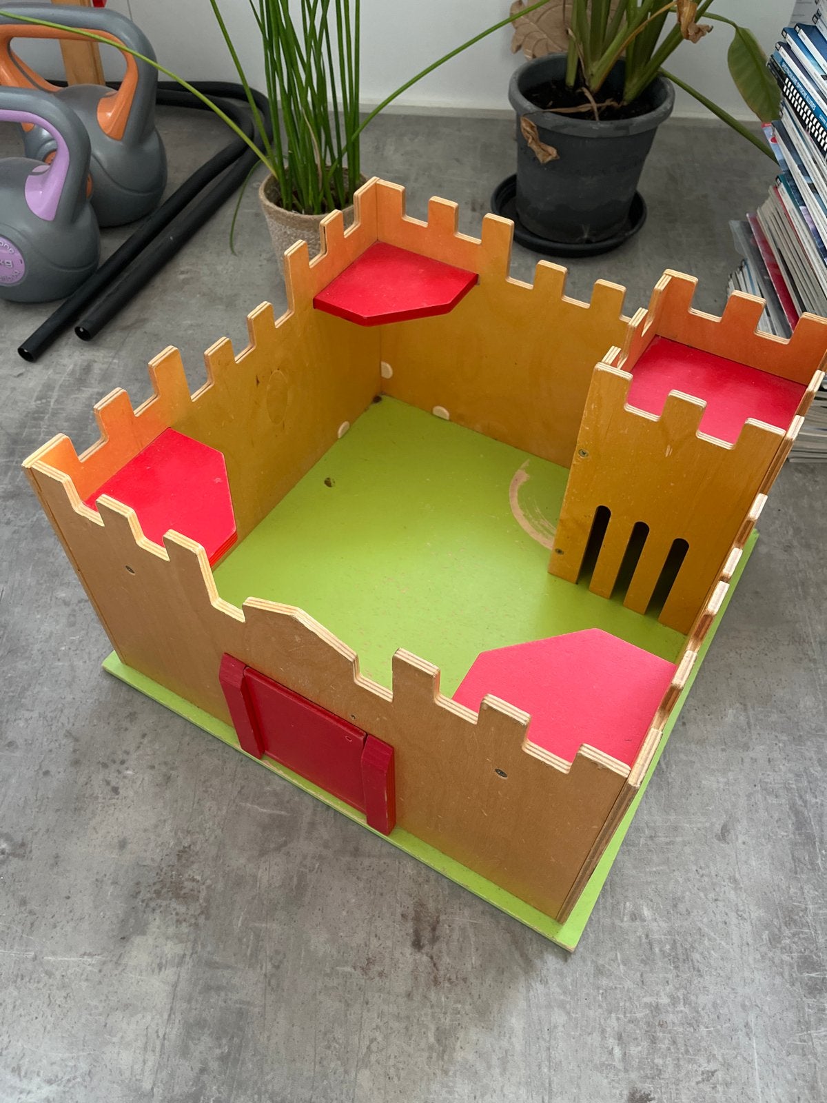 Houten Speelkasteel voor Urenlang Plezier, Ophalen, Gebruikt, Jongen of Meisje