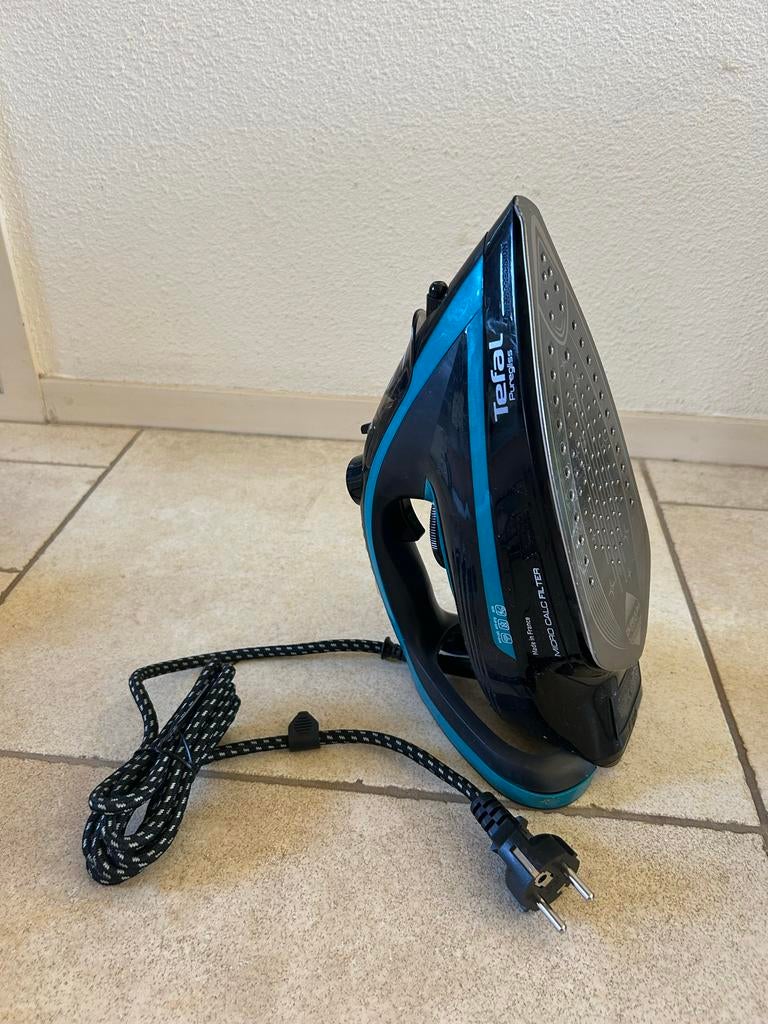 Tefal PureGliss FV8066 stoomstrijkijzer - Nieuw met kleine s, Witgoed en Apparatuur, Strijkijzers en Strijkplanken, Strijkijzer met snoer