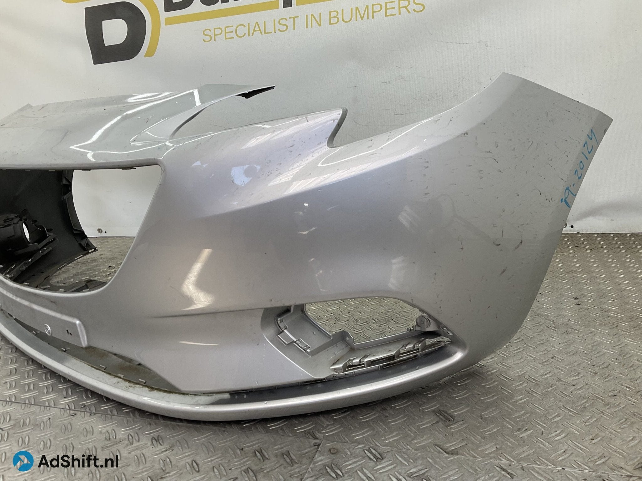 Bumper Opel Corsa E 2014-2019 39003567 Voorbumper i9-20124, Bumper