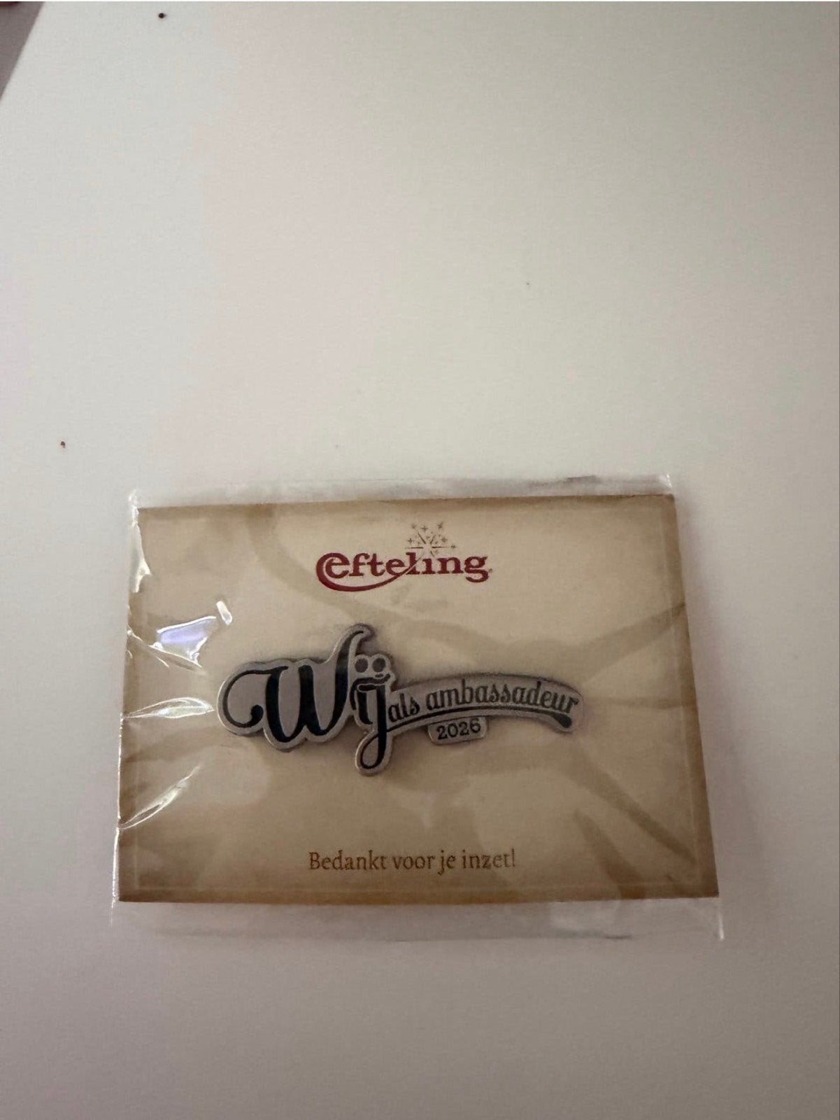 Efteling 'Wij als ambassadeur 2026' speldje, Verzamelen, Efteling, Ophalen of Verzenden, Nieuw, Button of Speldje