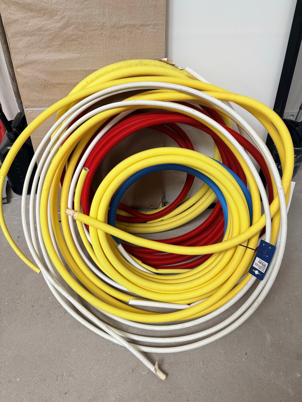 Diverse Henco flexibele waterbuizen en gasleidingen!, Ophalen, Zo goed als nieuw, Kabel of Snoer