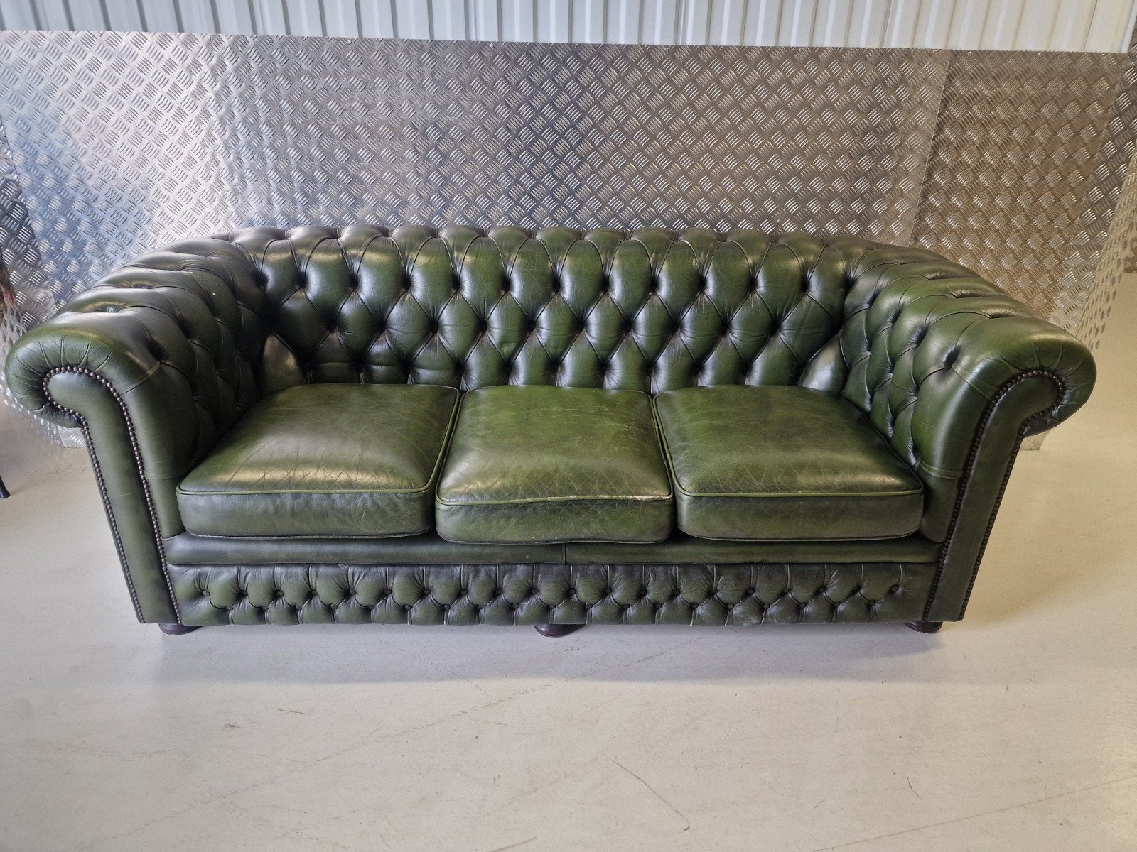 PRACHTIGE LEDEREN CHESTERFIELD SMOKEY GREEN, Ophalen, Gebruikt, Chesterfield, Driepersoons