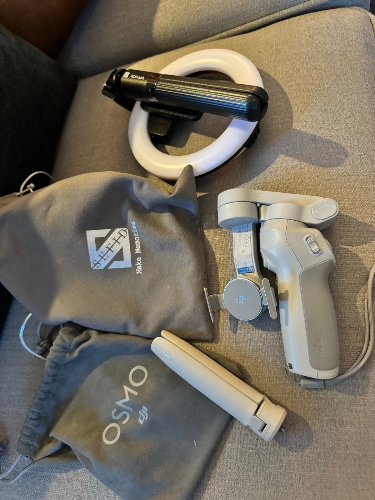 DJI Osmo Mobile 4 (OM4) Gimbal met accessoires, Audio, Tv en Foto, Fotografie | Statieven en Balhoofden, Ophalen, 125 cm of minder