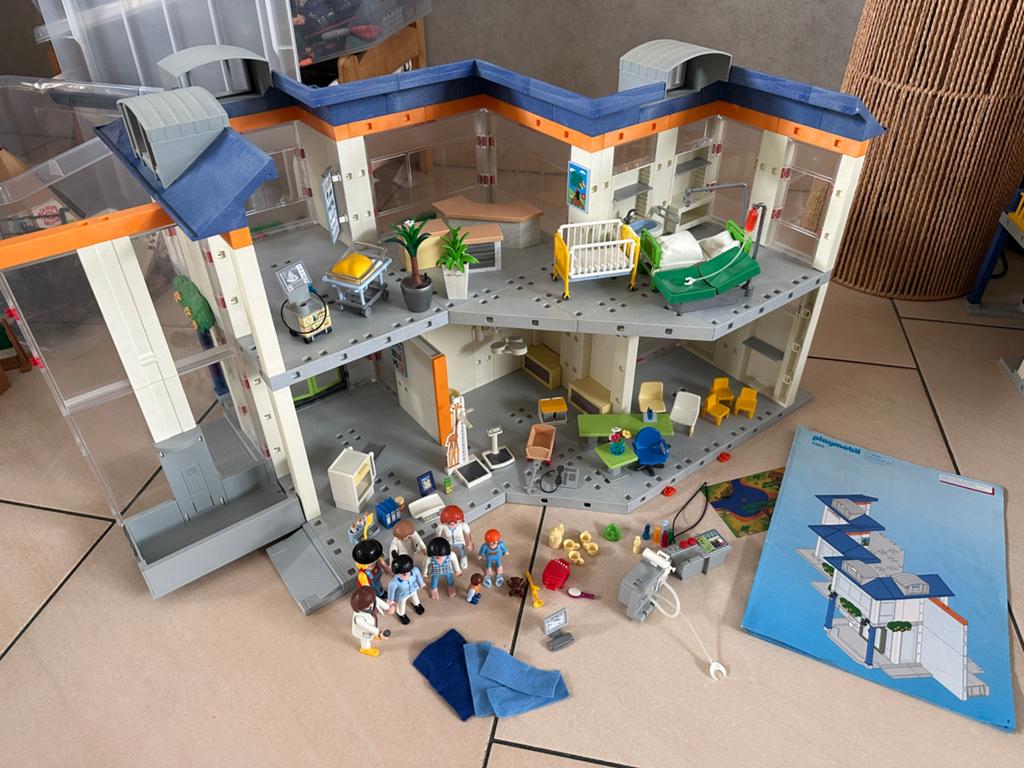 Playmobil ziekenhuis en ambulance, Ophalen, Zo goed als nieuw