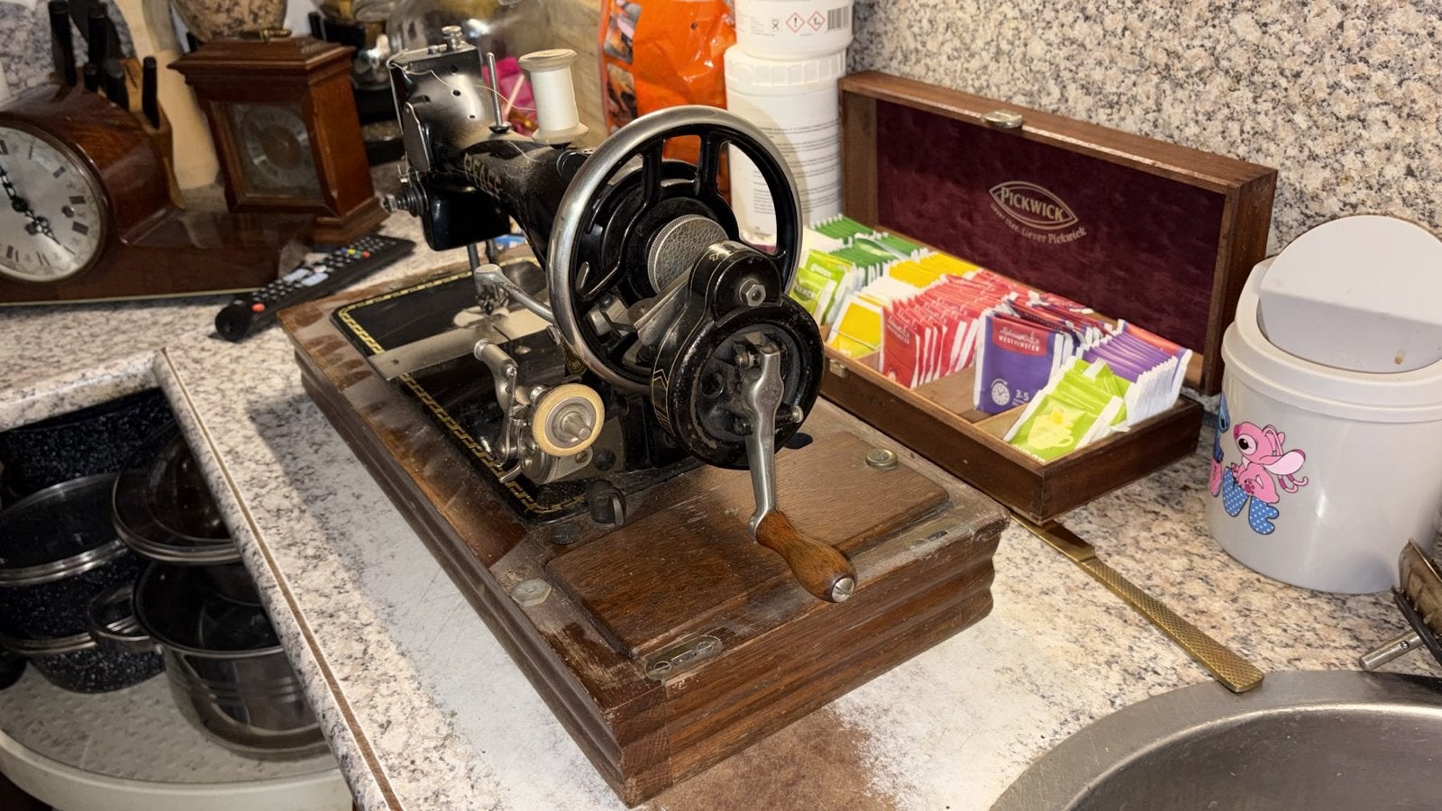 Antieke Pfaff Naaimachine met Houten Kist, Ophalen