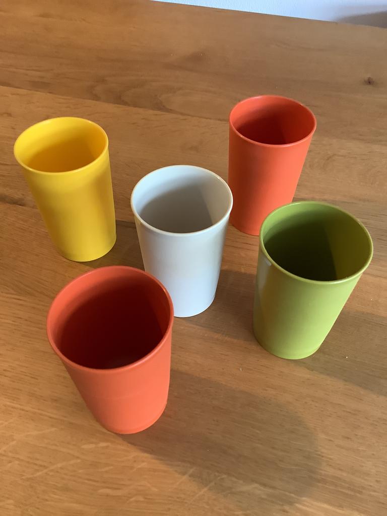 Originele jaren ‘70 drinkbekers Tupperware, Ophalen, Zo goed als nieuw, Oranje, Beker of Kan