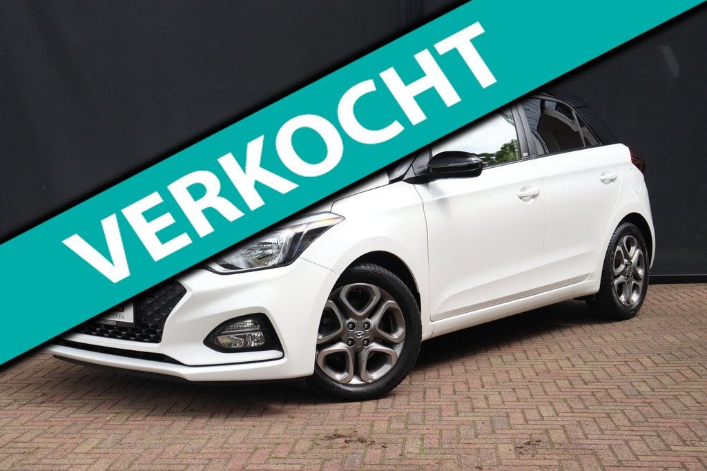 Hyundai I20 1.0 T-GDI Comfort | CARPLAY | CAMERA | CRUISE |, Voorwielaandrijving, Automatische klimaatregeling, Gebruikt, Wit