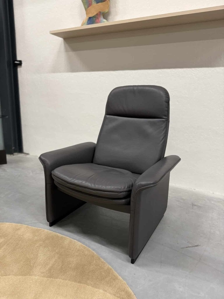 Als nieuw De Sede 50 Fauteuil grijs Living leer Design stoel, De Sede, Ophalen of Verzenden, Zo goed als nieuw, 75 tot 100 cm