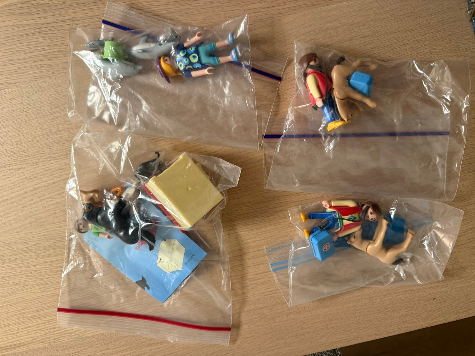 Playmobil Dierenarts, Dolfijnen en Honden Set (4498), Losse onderdelen, Ophalen of Verzenden, Zo goed als nieuw, Figuren