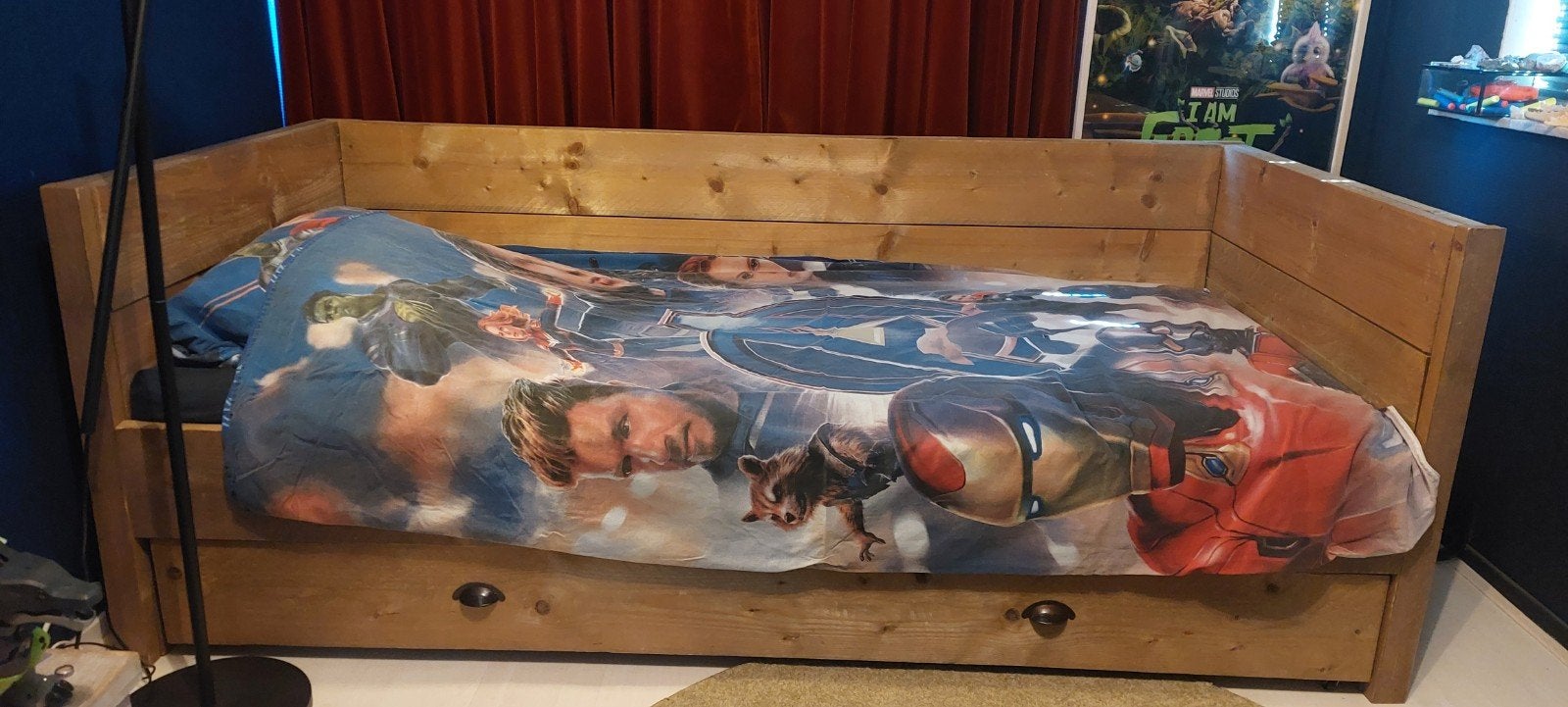 Avengers eenpersoonsbed 90x200 cm - Houten bed, Gebruikt, 90 cm, Ophalen of Verzenden, Avengers, Kinderkamer