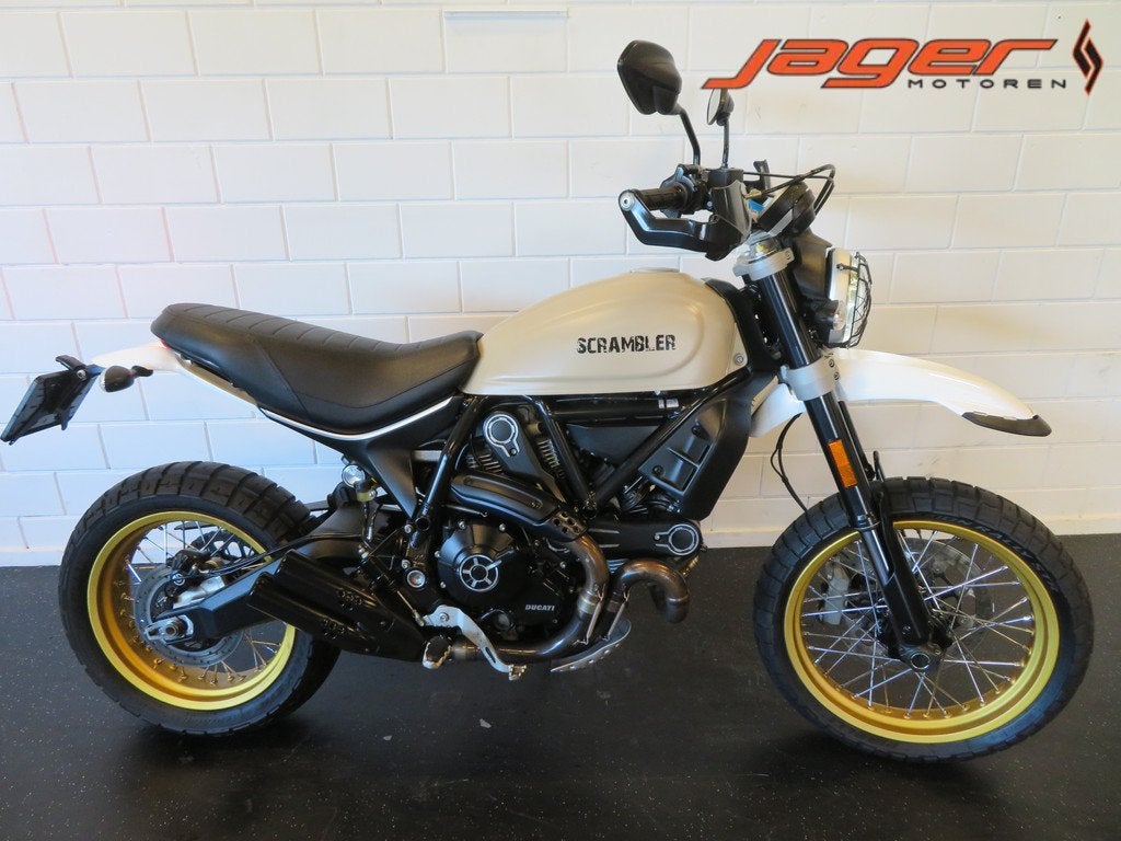 Ducati SCRAMBLER DESERT SLED ZEER FRAAI! (bj 2017), Motoren, Bedrijf, 803 cc, Naked bike