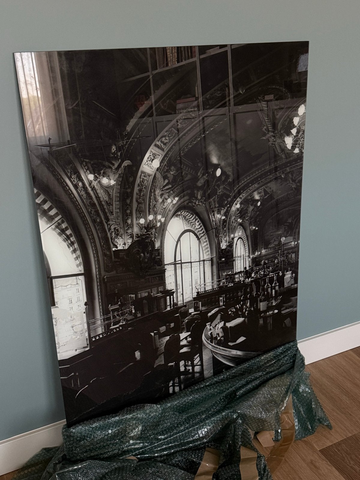 Chique zwart-wit foto Le Train Bleu Parijs op aluminium, Antiek en Kunst, Kunst | Tekeningen en Foto's, Ophalen, Foto, Fotografie