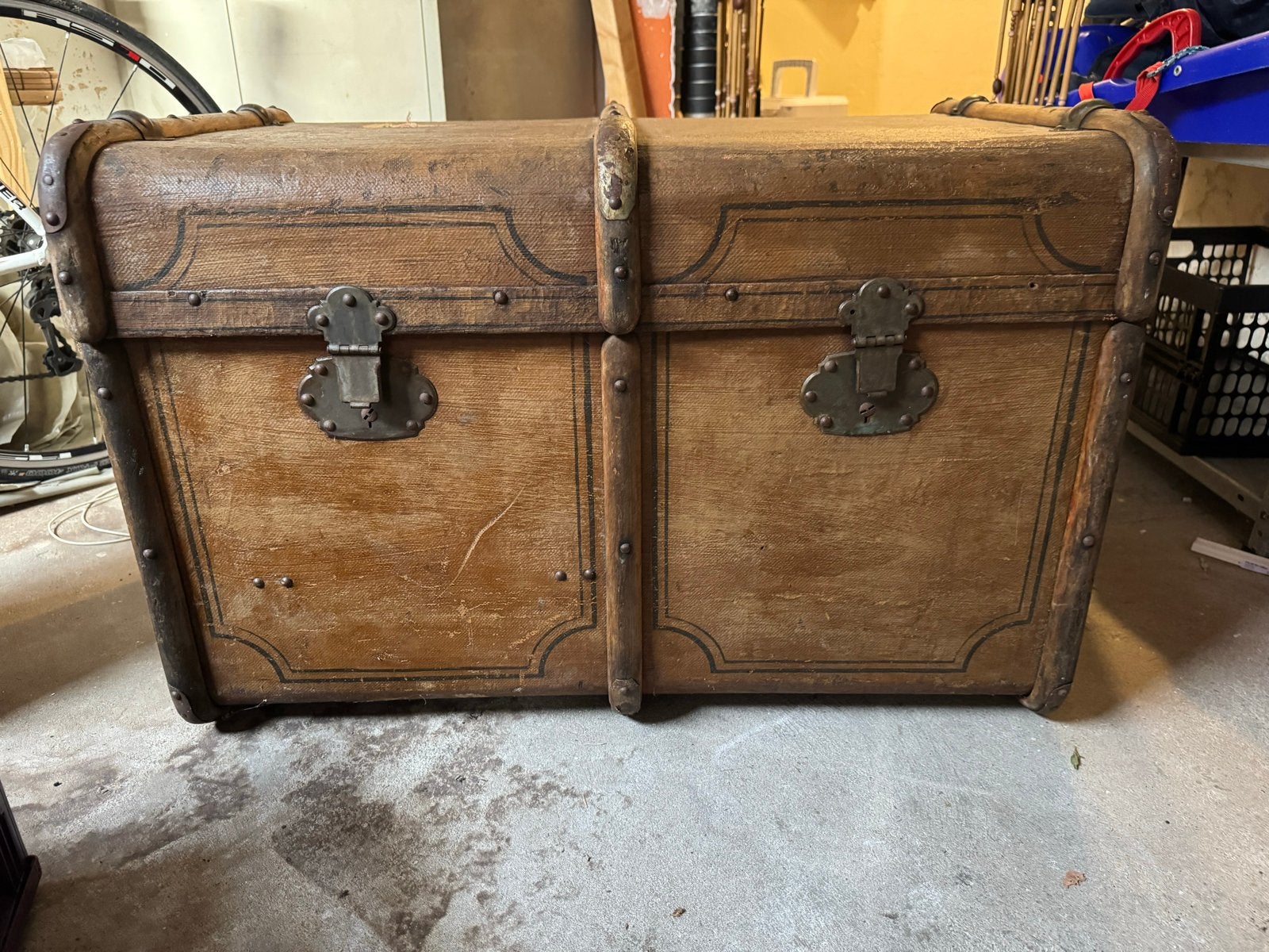 Antieke Dekenist / Koffer - Decoratief met Gebreken, Ophalen