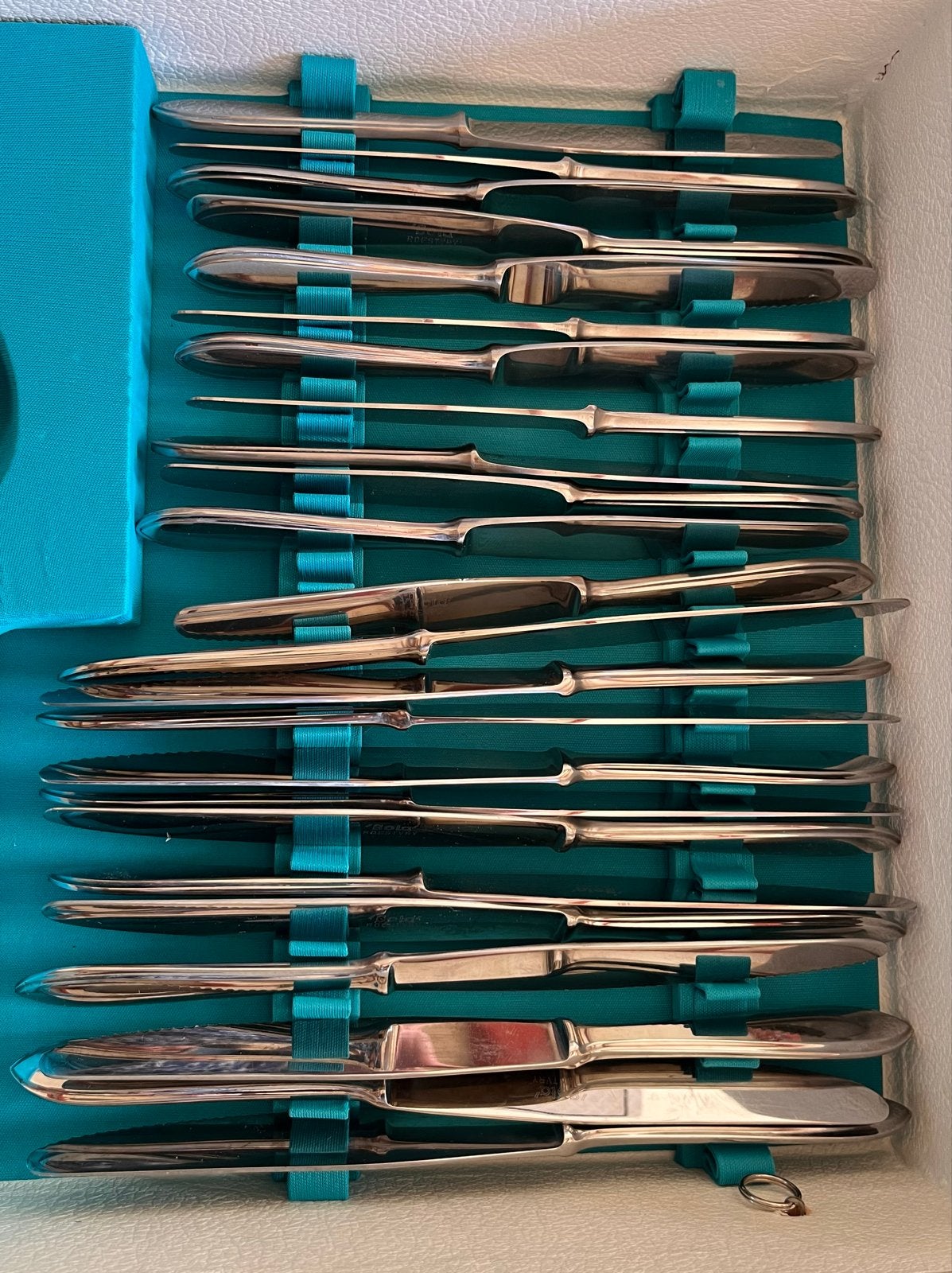 Gero Zilmeta Sola 12-persoons 125-delig RVS Bestekset, Antiek en Kunst, Ophalen of Verzenden