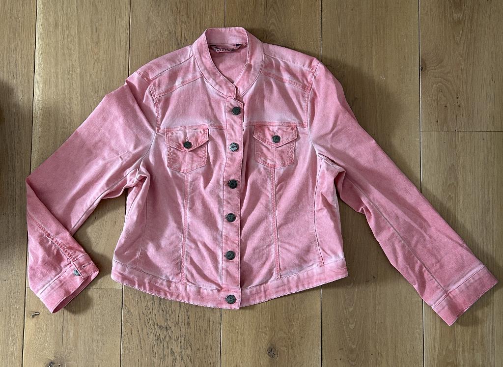 Fitt Originals jasje in zalm batik maat 46, Kleding | Dames, Jasjes, Kostuums en Pakken, Fitt Originals, Maat 46/48 (XL) of groter