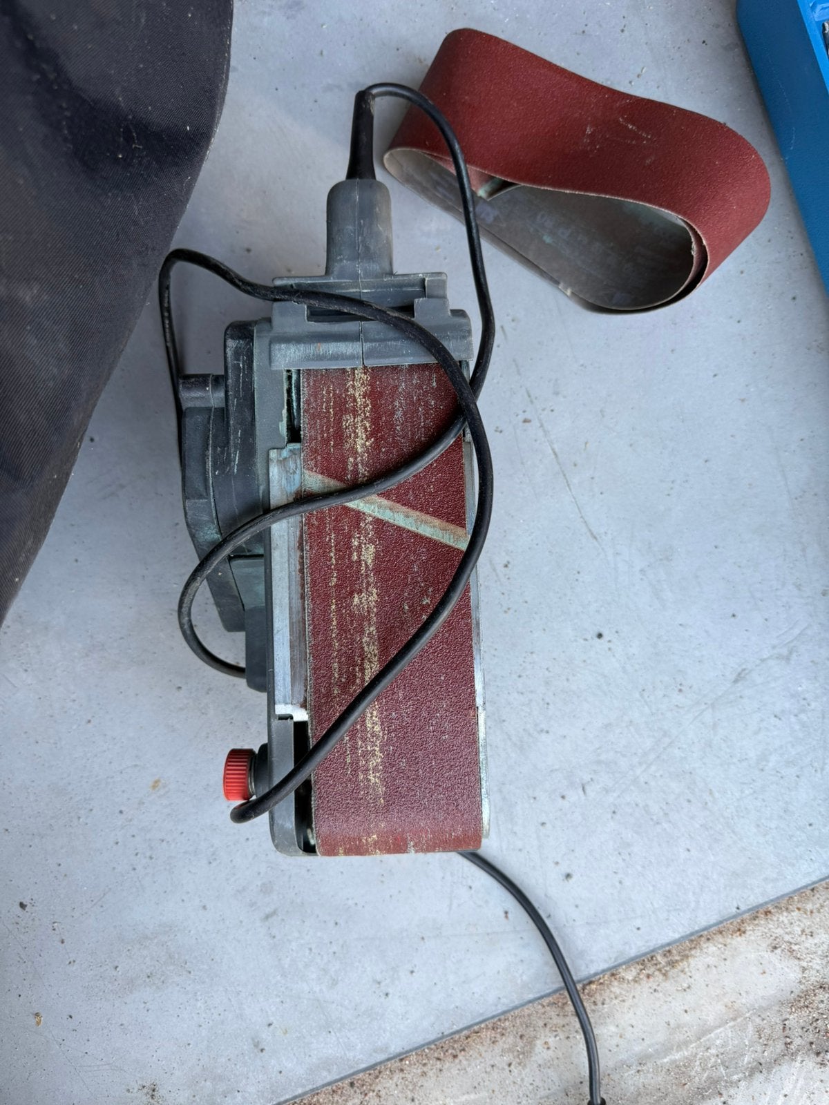 Bandachuurmachine met schiur band, Ophalen, Gebruikt, 1200 watt of meer, Bandschuurmachine