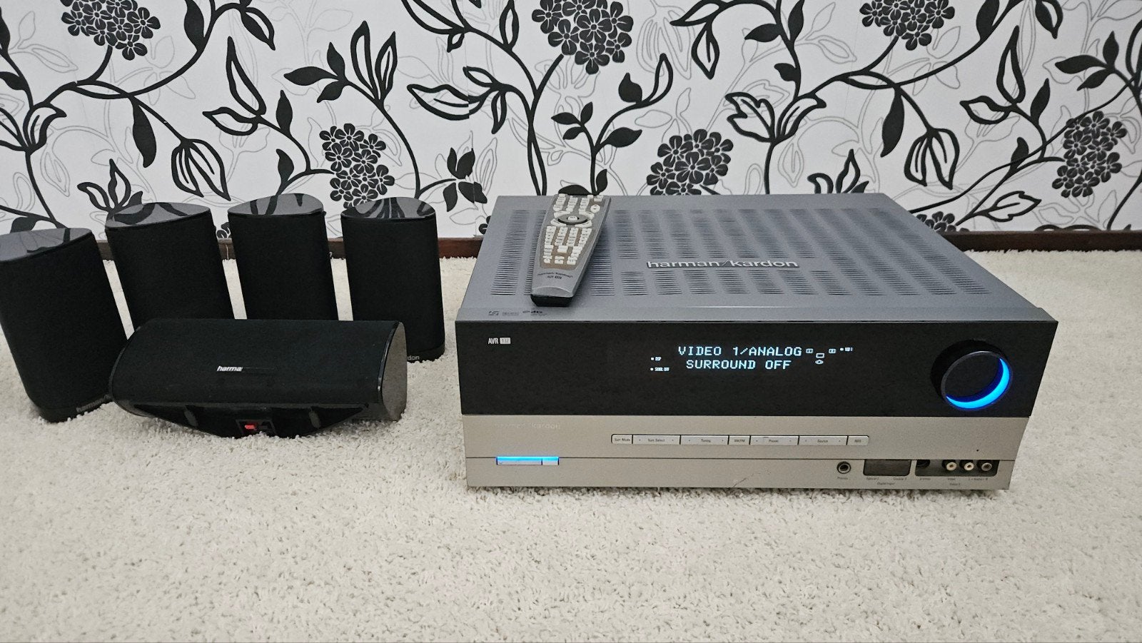 Harman Kardon AVR 137met 5.1 speakerset, Overige merken, 70 watt of meer, Ophalen of Verzenden, Zo goed als nieuw