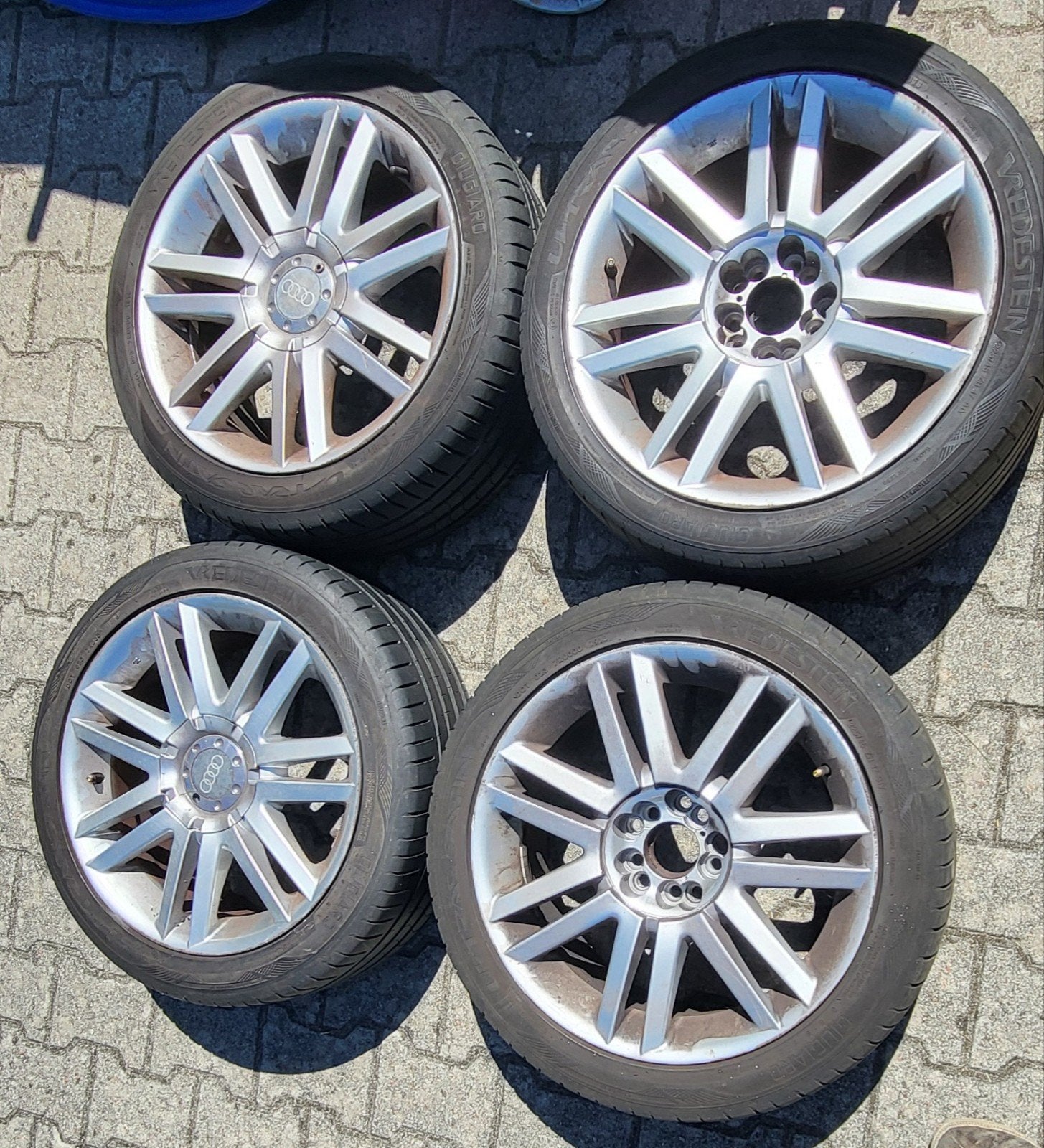 Audi velgen multisteek, Ophalen