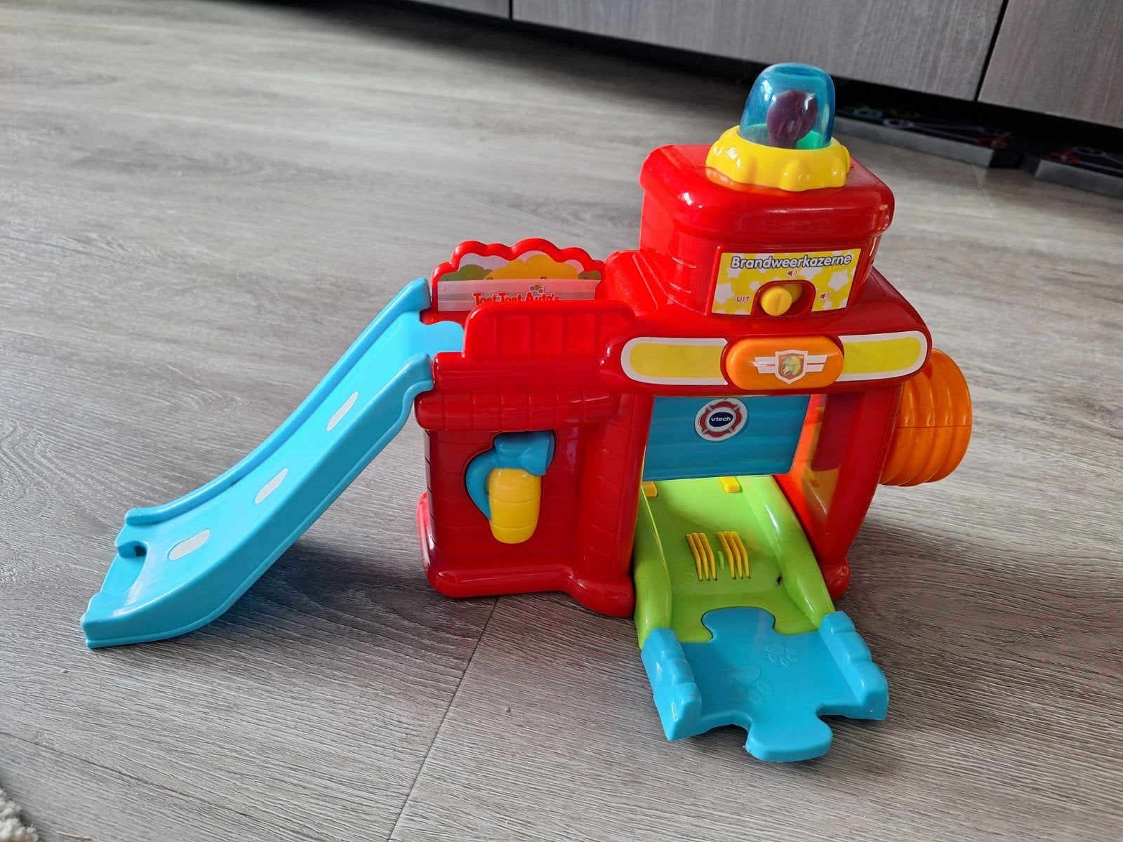 VTech Toet Toet Auto's Brandweerkazerne, Ophalen of Verzenden, Zo goed als nieuw, Overige typen, Met licht