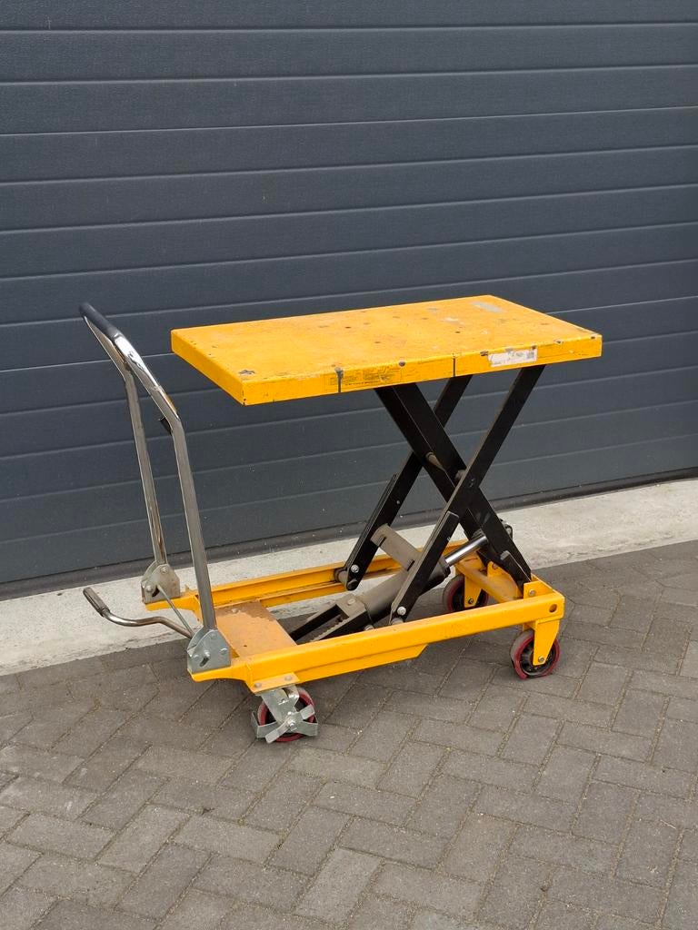 Heftafel 300kg. Verrijdbaar met rem, 100 liter of meer, Ophalen, Gebruikt, Transportkar