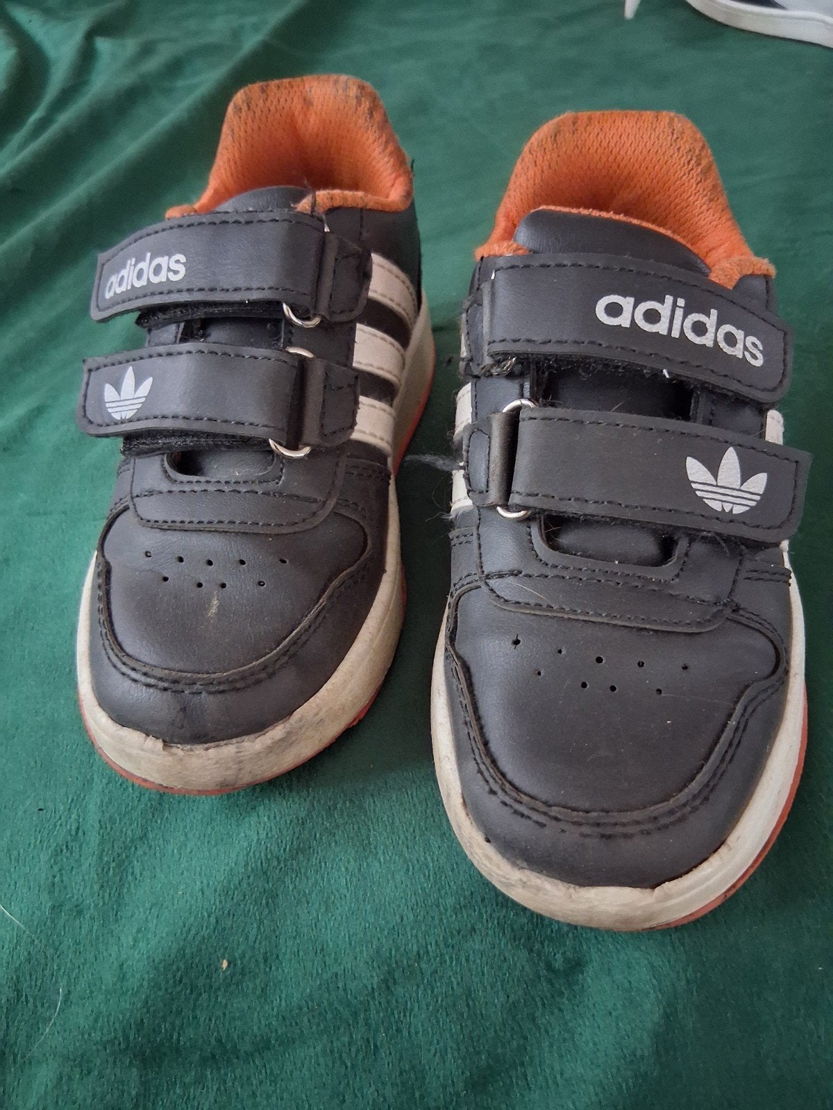 Adidas sneakers / schoenen maat 26, Adidas, Gebruikt, Jongen of Meisje, Schoenen