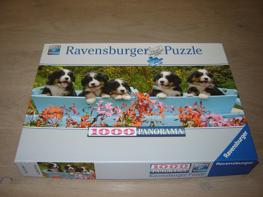Puzzel Ravensburger Panorama BERNESE MONTAIN DOGS 1000 st, Ophalen of Verzenden, 500 t/m 1500 stukjes, Zo goed als nieuw, Legpuzzel