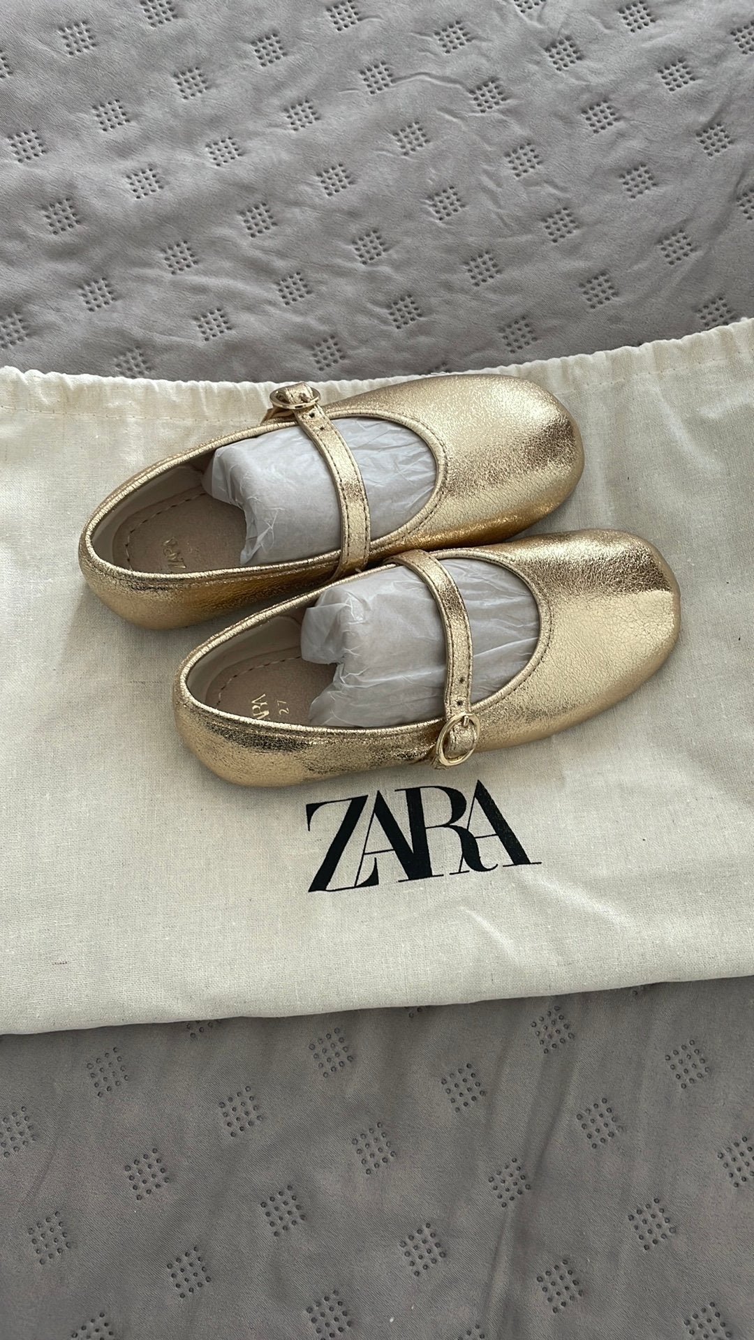 Nieuwe goude ballerina’s Zara maat 27, Ophalen, Meisje, Schoenen, Nieuw