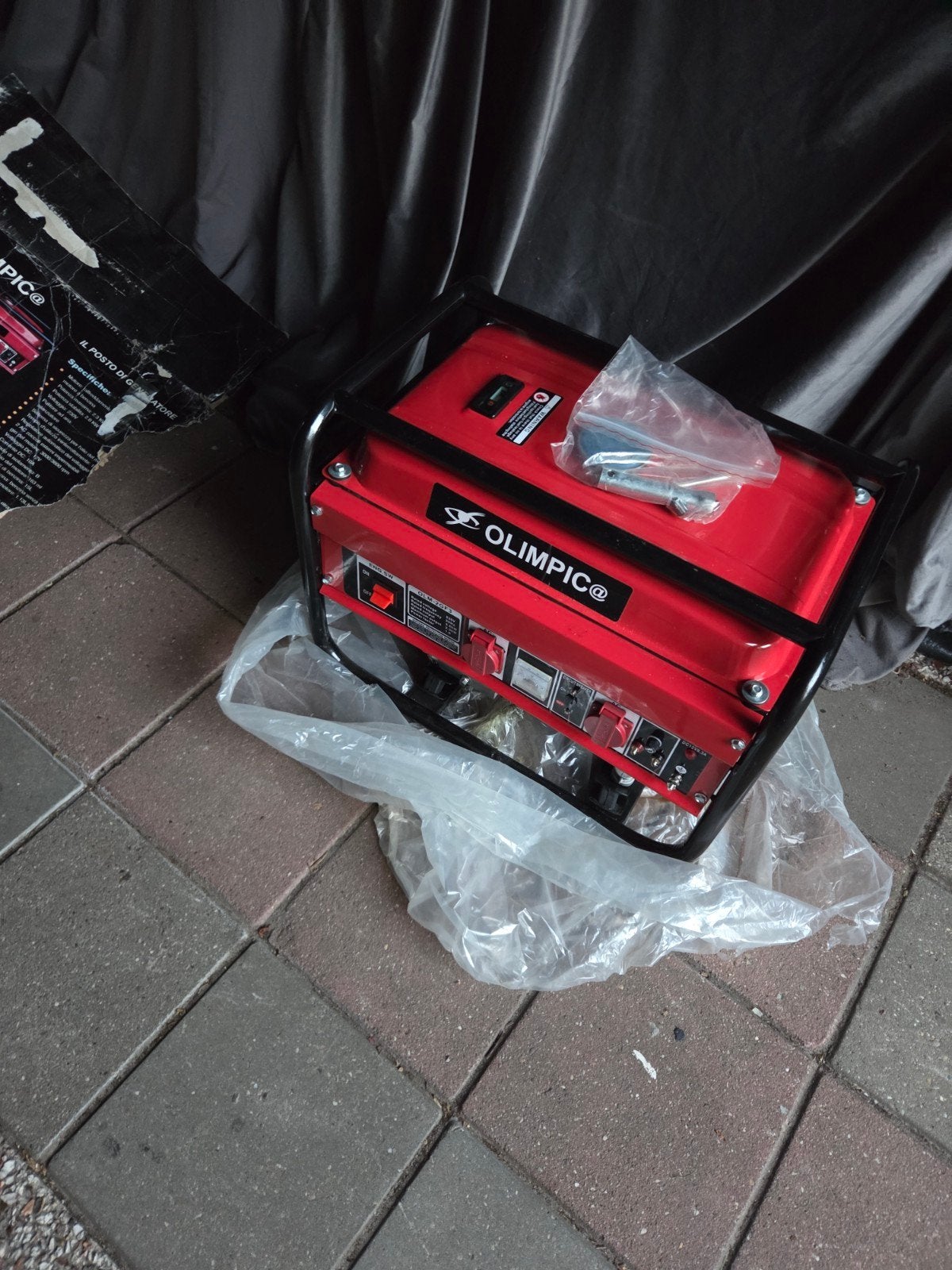 Aggregaat Nieuwe Olimpic OLM-2GF3 2200W - Ongebruikt, Ophalen, Nieuw