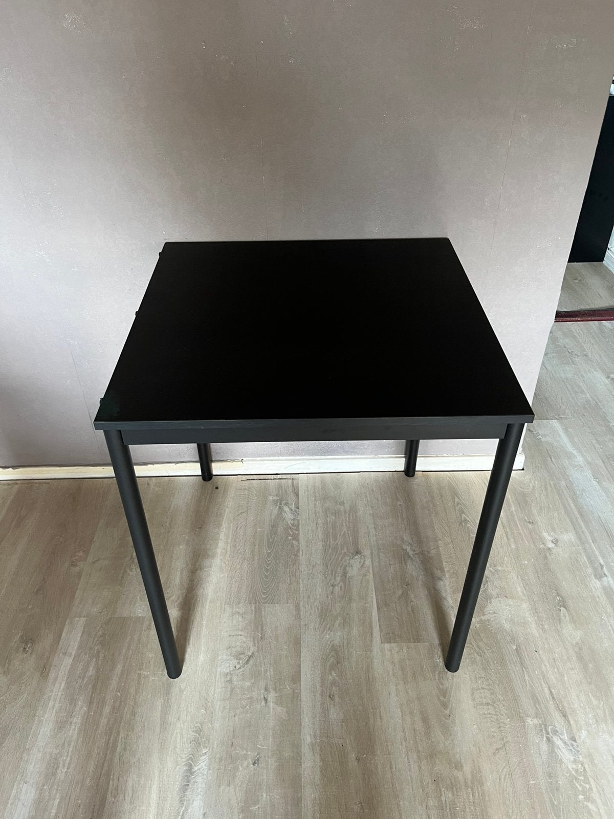 Zwarte ikea eettafel, Huis en Inrichting, Tafels | Eettafels, Ophalen, Zo goed als nieuw, Rechthoekig, 50 tot 100 cm