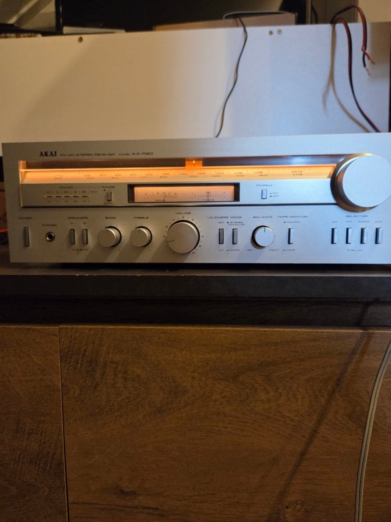 AKAI AA-R20 Receiver 1980, Zo goed als nieuw, Ophalen, Overige merken, Minder dan 60 watt