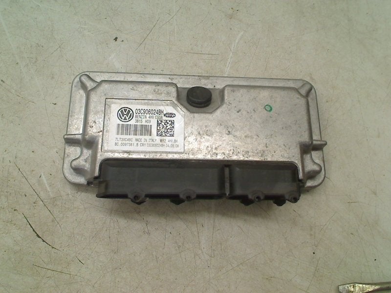 Computer Motor ECU Volkswagen Polo V (6R) 2009 03C906024BH, Auto-onderdelen, Gebruikt, Volkswagen, Volkswagen AG, Kundenbetreuung@volkswagen.de