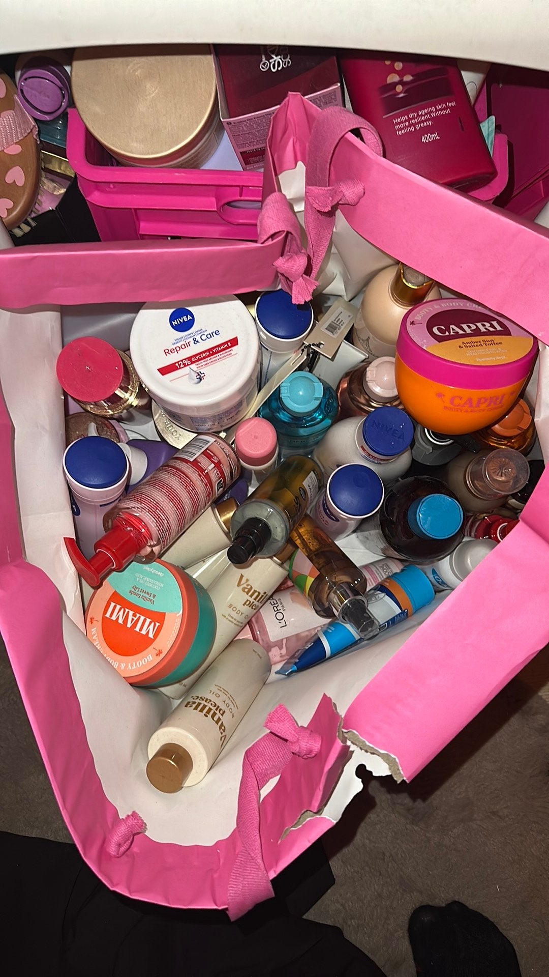 Tas vol cremes en zalfjes deo ect, Ophalen of Verzenden, Zo goed als nieuw, Jongen of Meisje