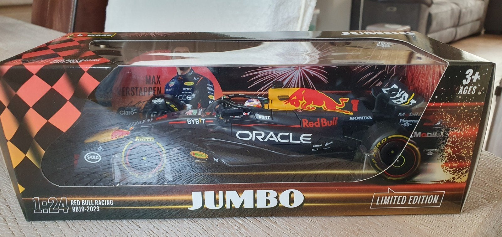Bburago Red Bull Racing RB19-2023 Max Verstappen 1:24, Ophalen of Verzenden, Nieuw, Auto