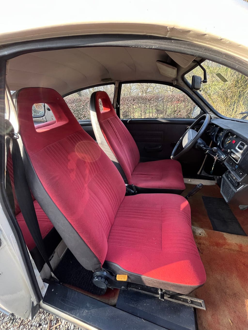 Saab 96 1.5 L 1978 Wit, foto 7