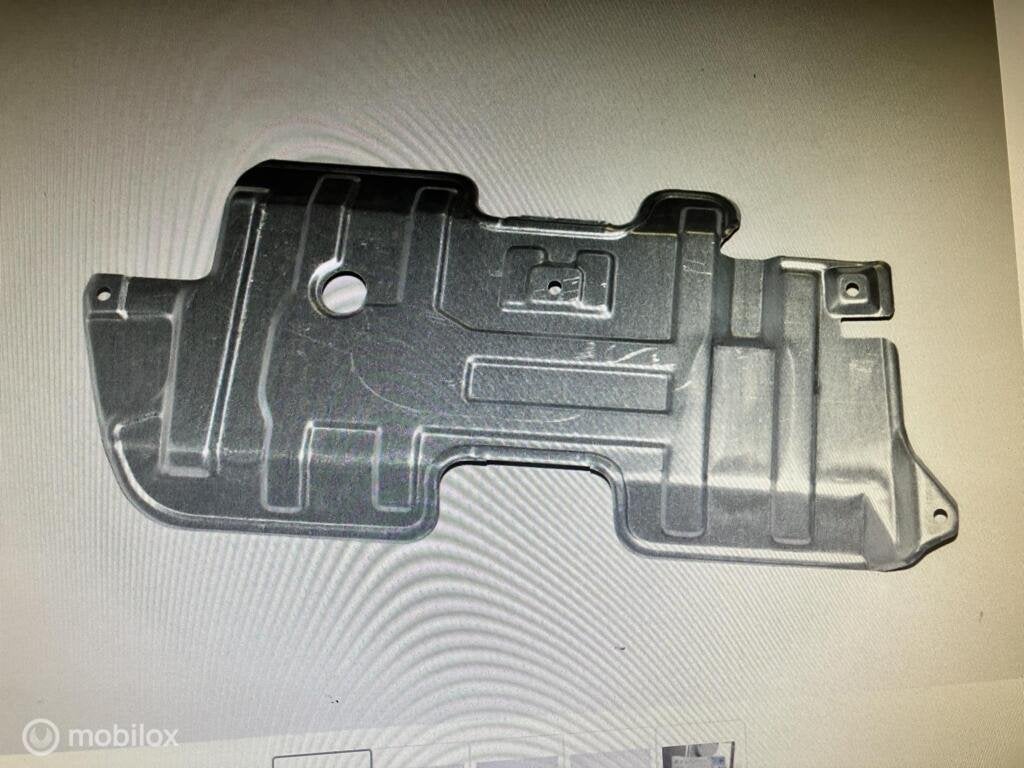 Hitteschild uitlaat origineel  BMW 3-serie E30 ('83-'92), Nieuw, Ophalen of Verzenden, BMW